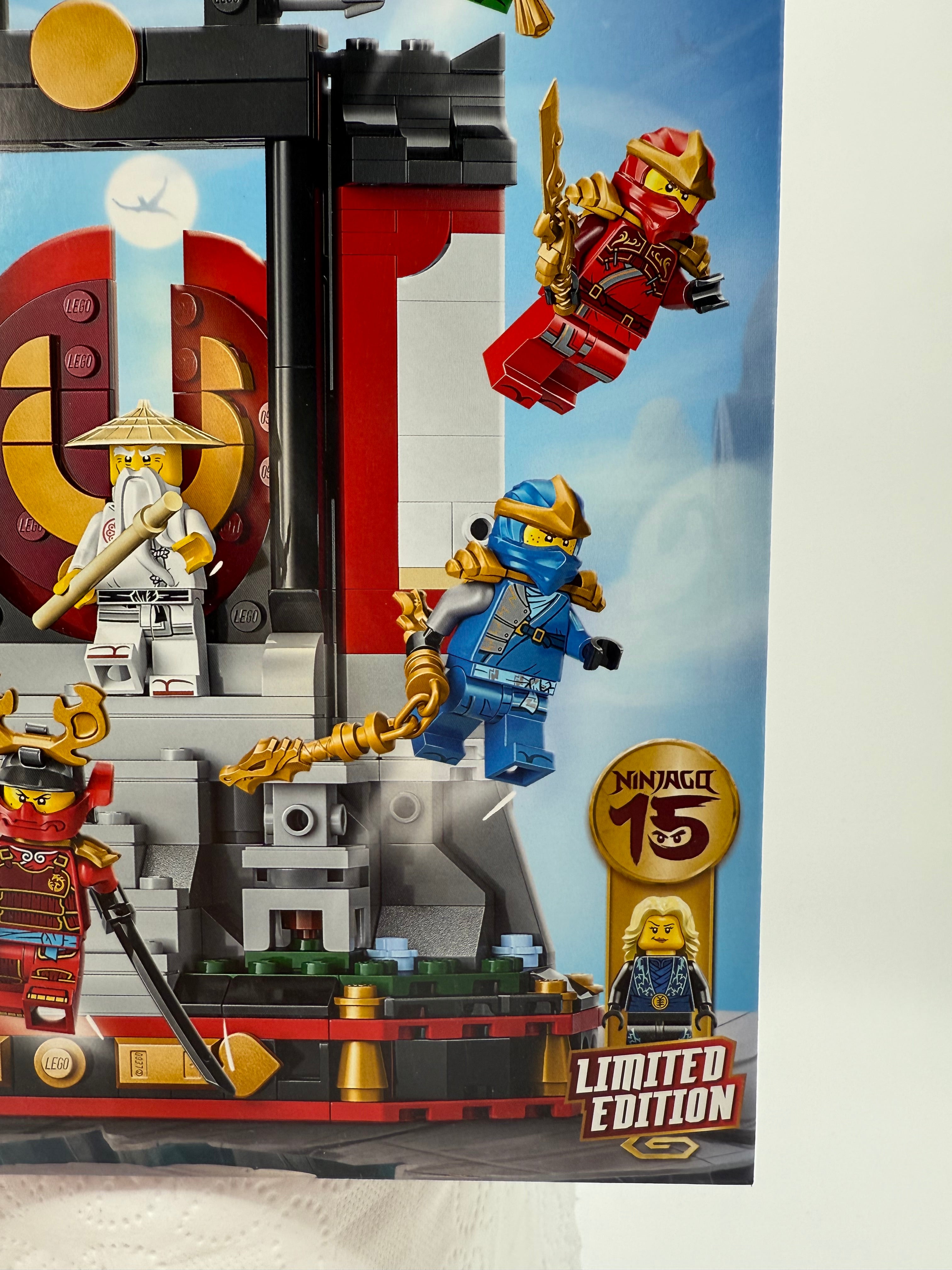NINJA CHARACTER DISPLAY 15th ANNIVERSARY (71866)
