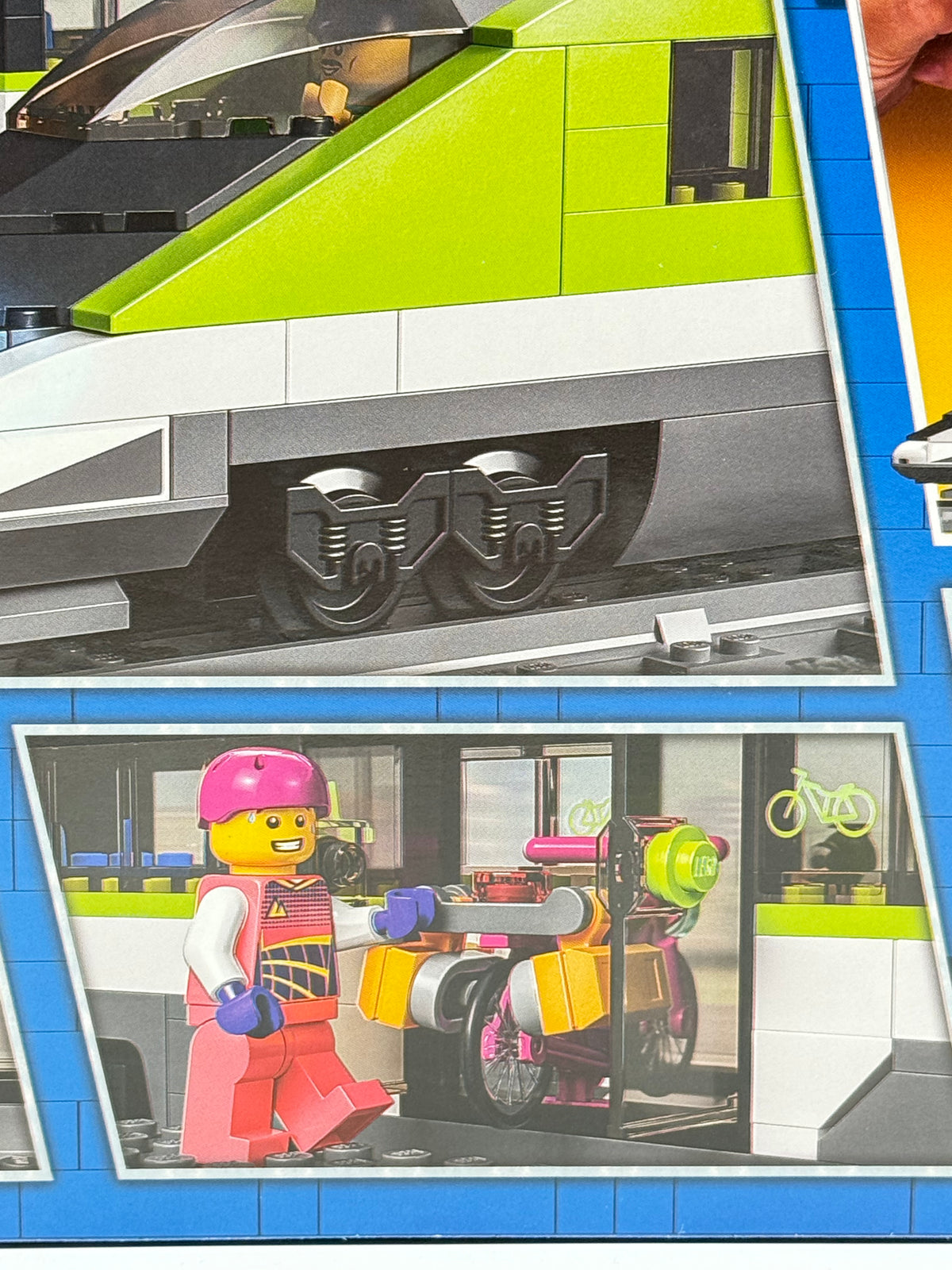 EXPRESS PASSENGER TRAIN (60337)