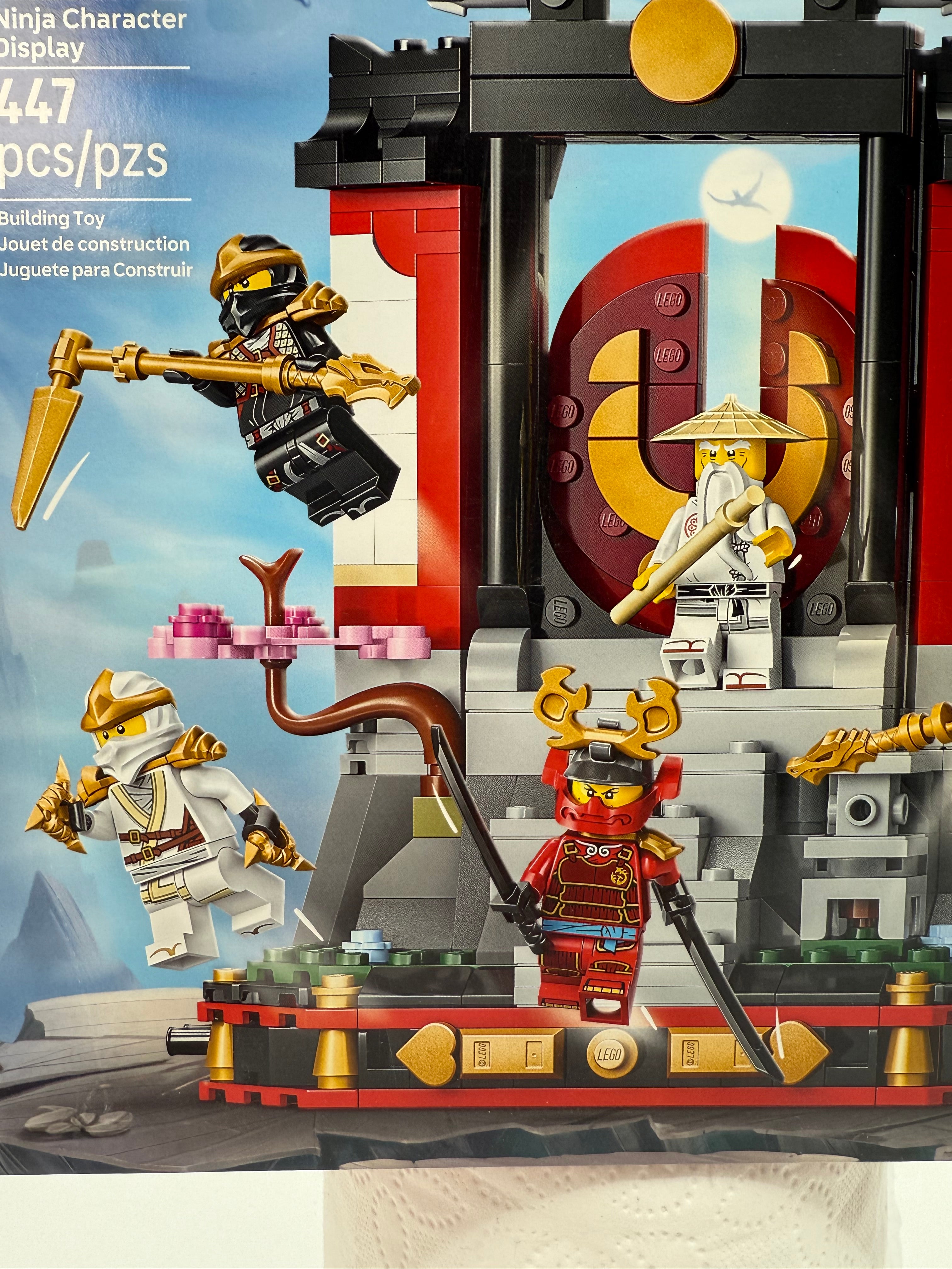 NINJA CHARACTER DISPLAY 15th ANNIVERSARY (71866)