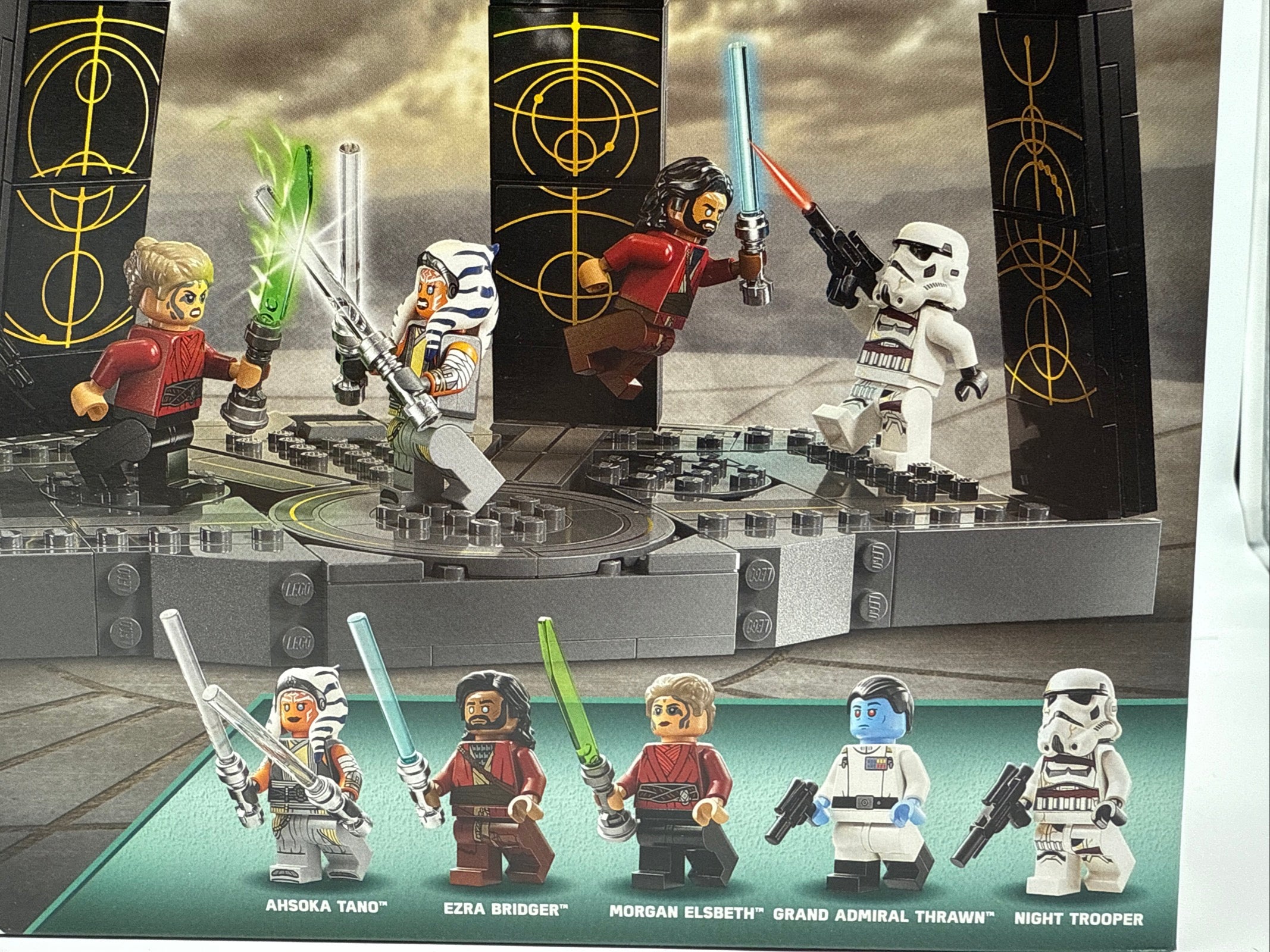 AHSOKA TANO'S DUEL ON PERIDEA (75385)