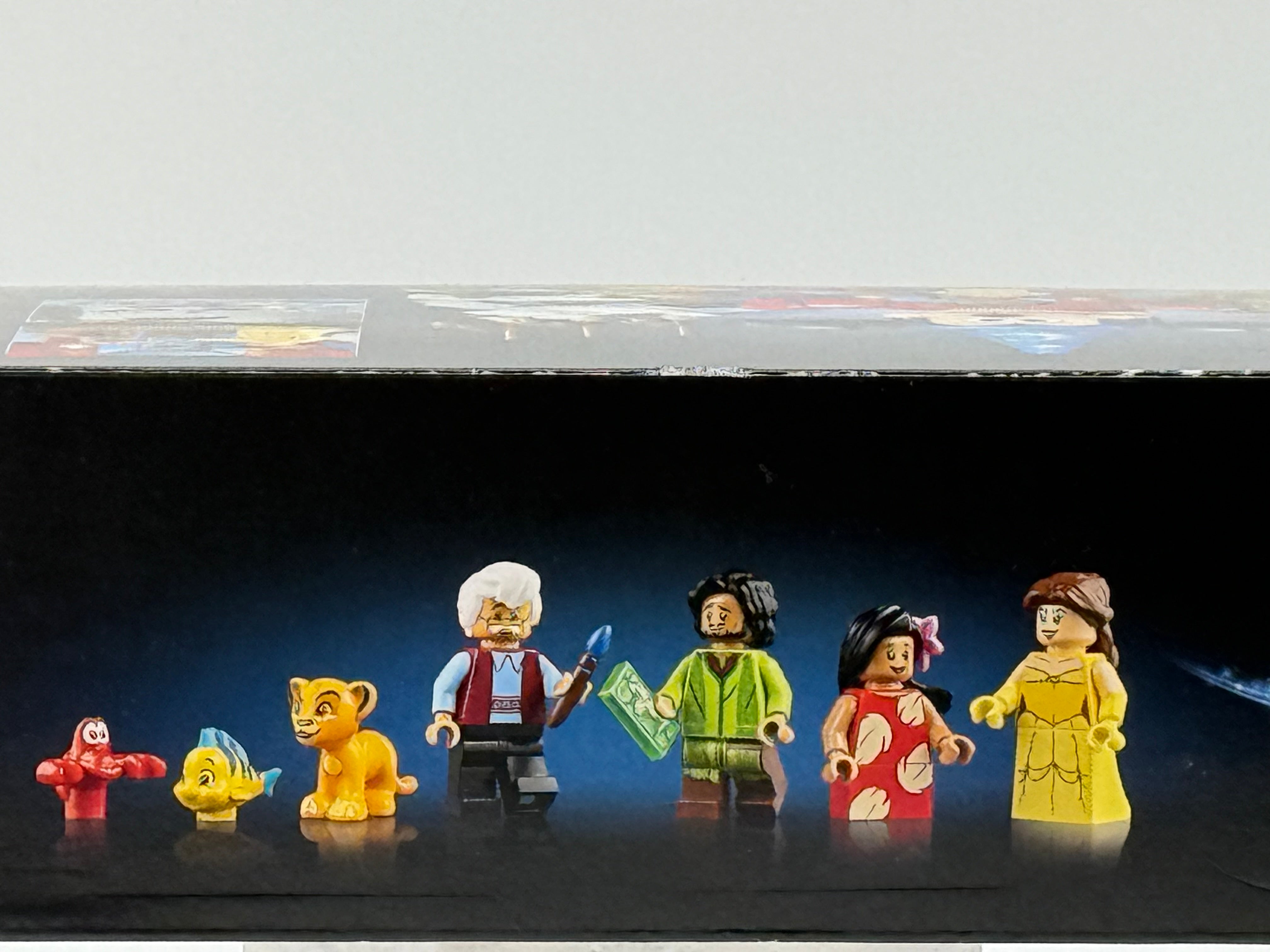 MAGIC OF DISNEY (21352)
