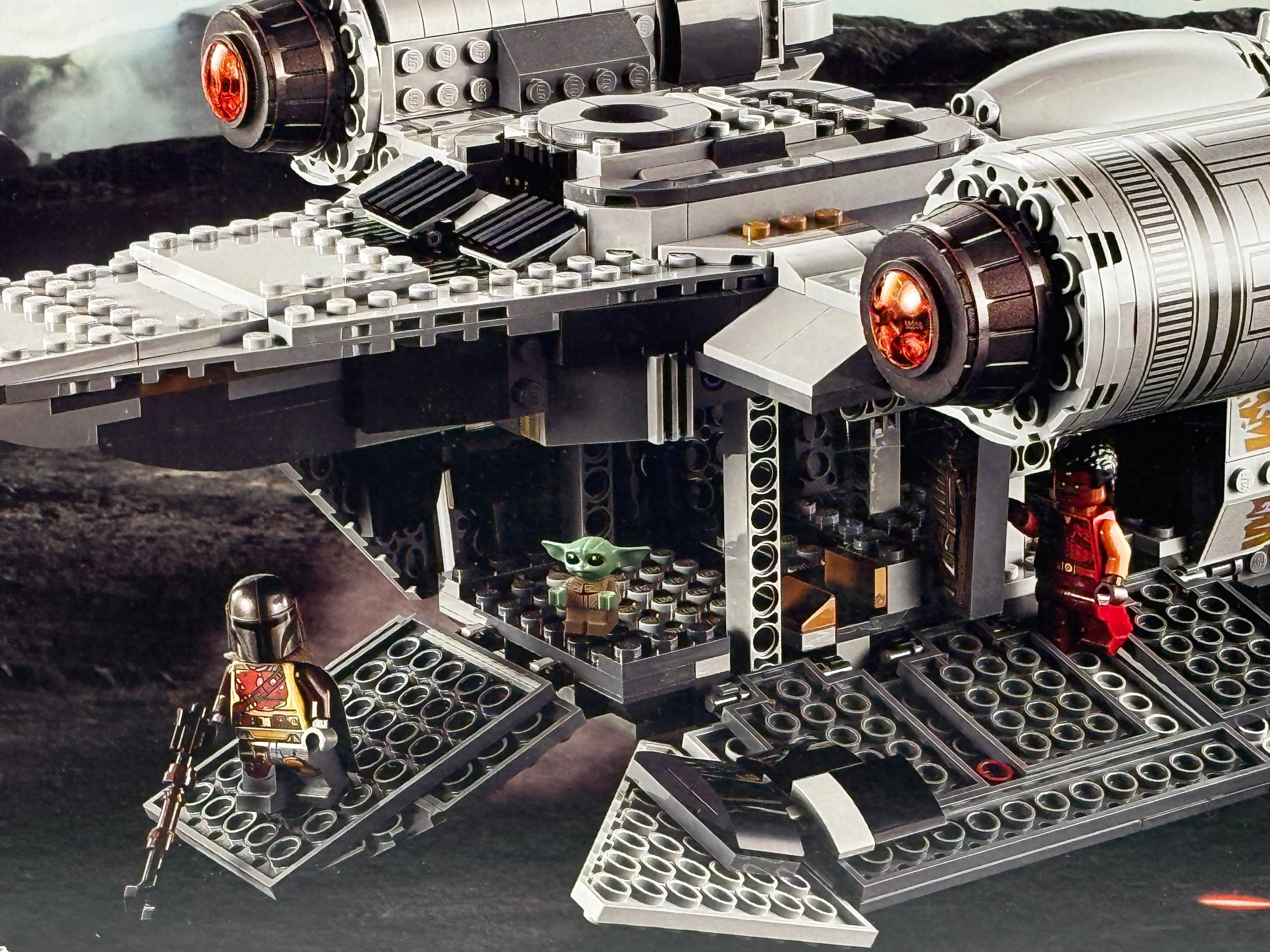 THE RAZOR CREST (75292)